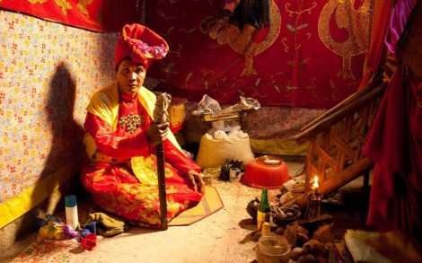 Bissu (transgender) uit Sulawesi